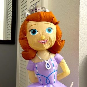 Sofia the First Airblown Inflable 3.5 ft tall! Very good condition! Motor blows